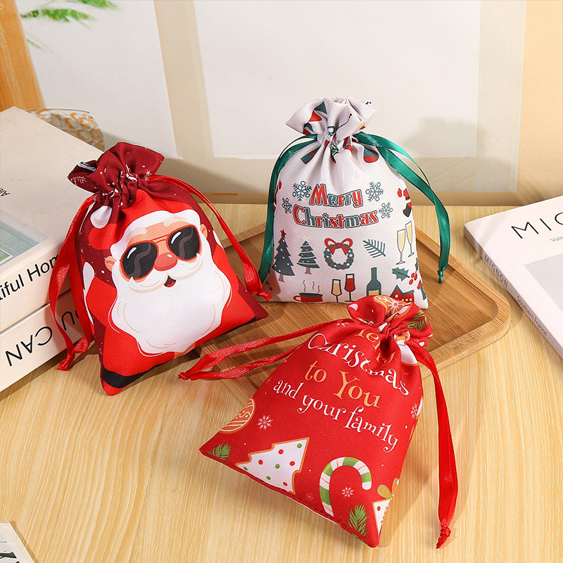 Durable Handle Holiday Gift Bags
